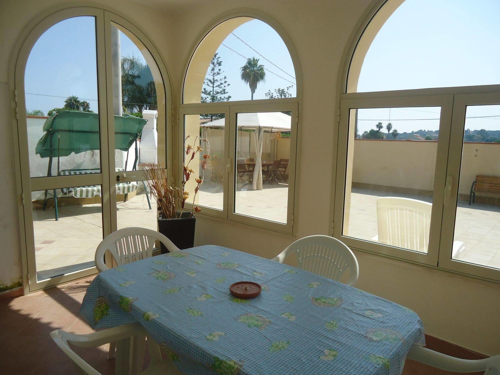 Isola Del Sole Apartment Сиракуза Екстериор снимка